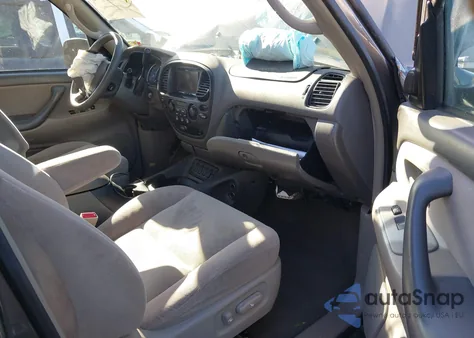 2007 Toyota Sequoia Sr5 V8 z USA, uszkodzony, nr VIN 5TDZT34A57S298796